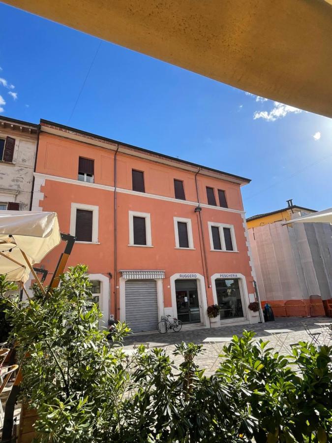 Elegante Appartamento In Centro A Cesena Exteriör bild